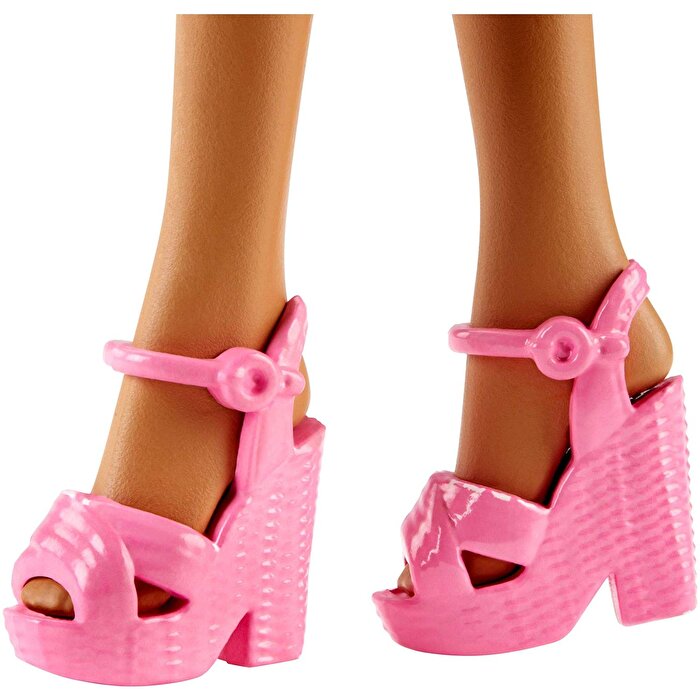 Barbie Büyüleyici Parti Bebekleri FNJ40