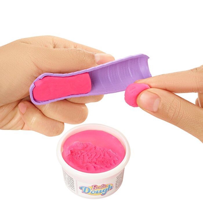 Barbie'nin Kliniği Oyun Seti GTN61