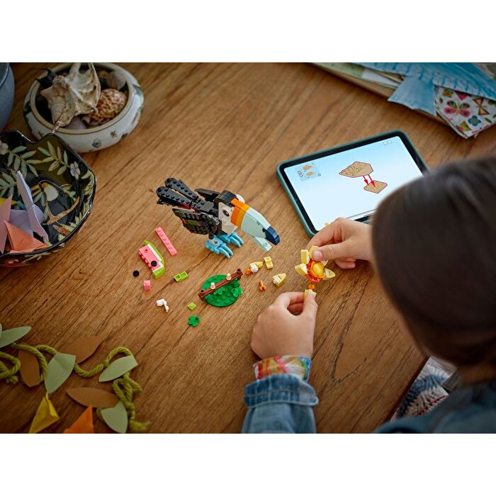 LEGO Creator 3 in 1 Vahşi Hayvanlar: Tropikal Tukan Kuşu 31173