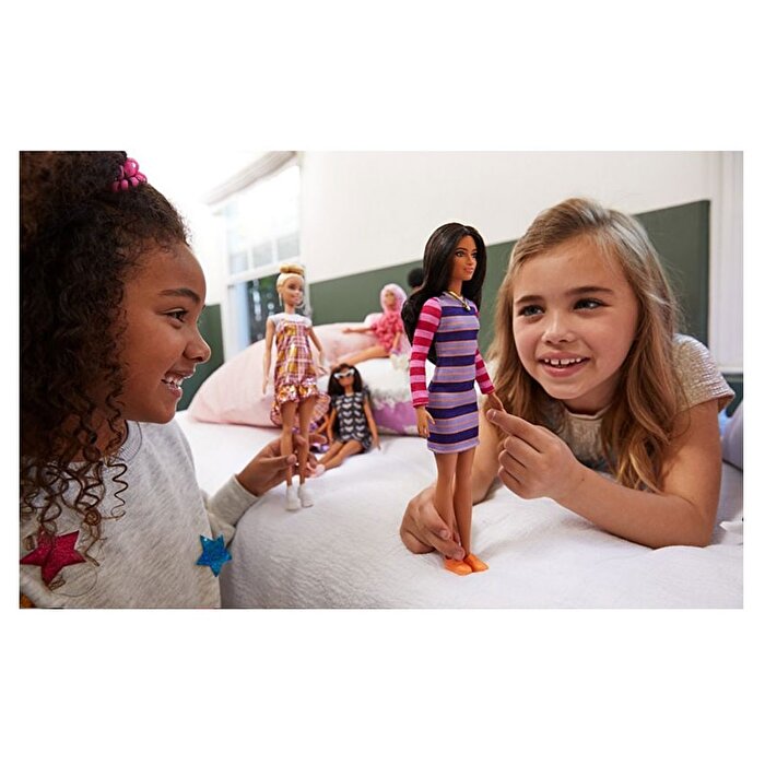 Barbie Büyüleyici Parti Bebekleri Çizgi Desenli Elbiseli GHW61