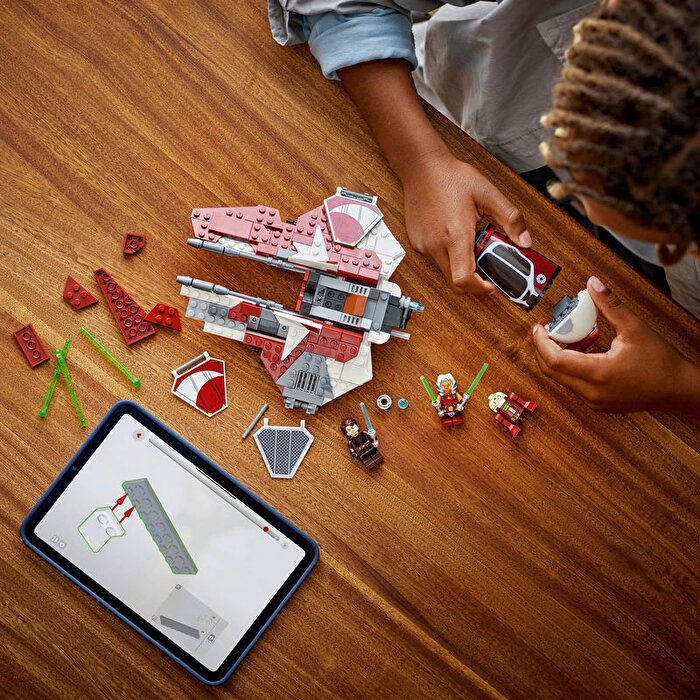 LEGO Star Wars Ahsoka's Jedi Interceptor 75401