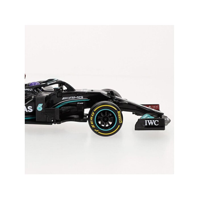 Maisto 1:24 Premium Rc F1 Mercedes Uzaktan Kumandalı Araba