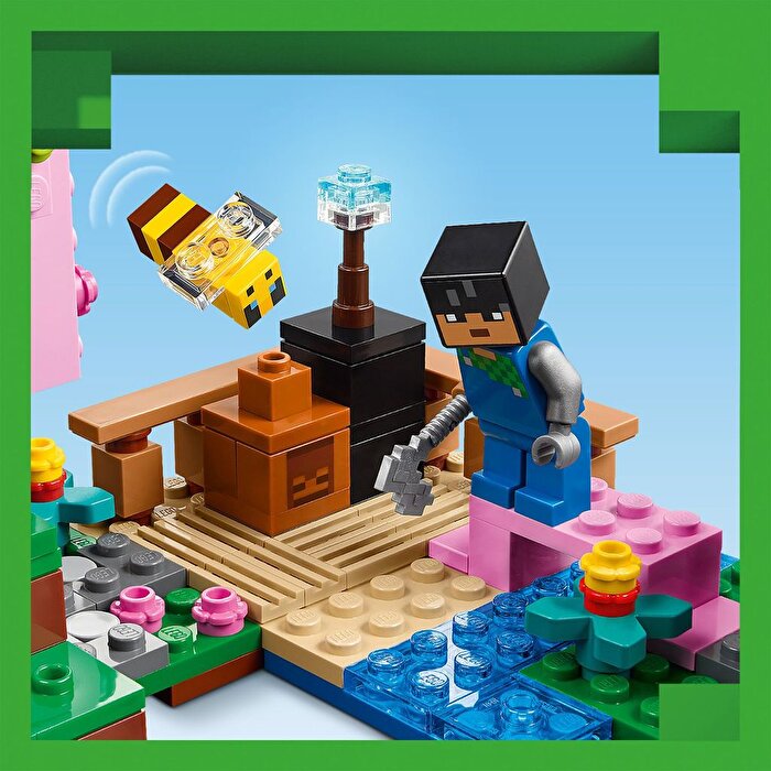 LEGO Minecraft Kiraz Çiçeği Bahçesi 21260