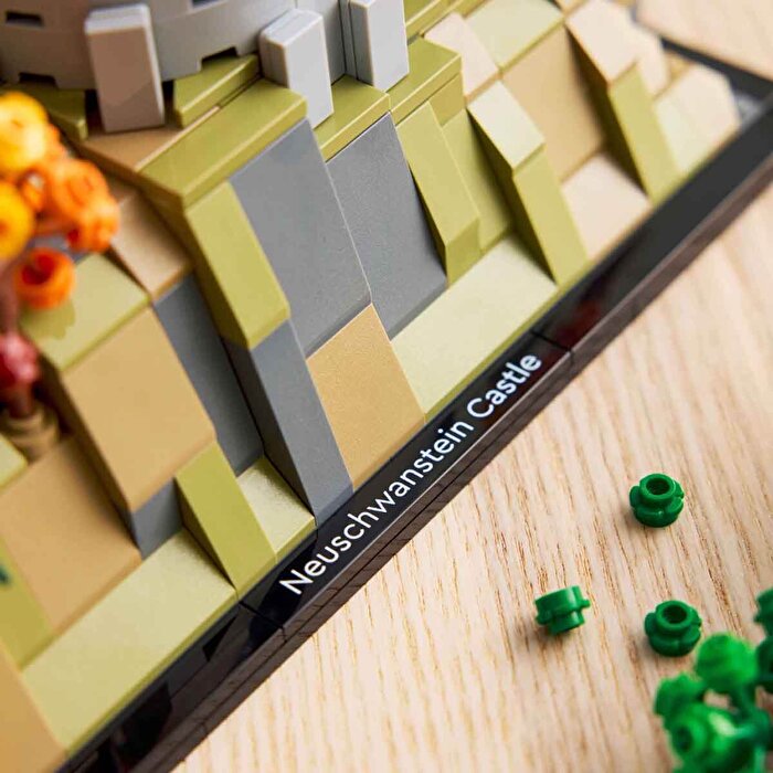 LEGO Architecture Neuschwanstein Şatosu 21063