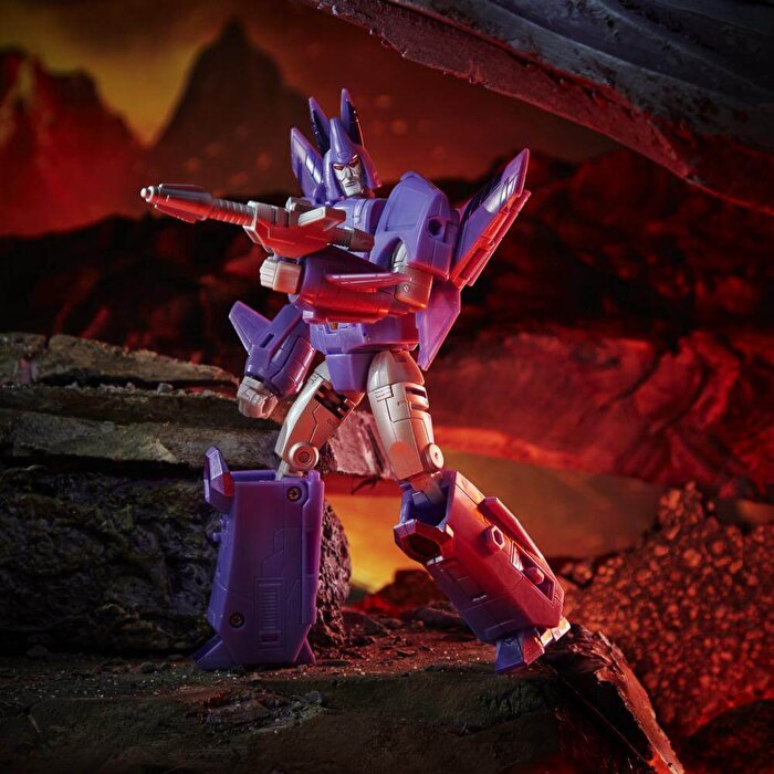 Transformers Generations War for Cybertron: Kingdom Voyager WFC-K9 Cyclonus F0692