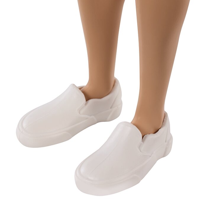 Barbie Yakışıklı Ken Bebekler Turuncu Şortlu Ken FXL62