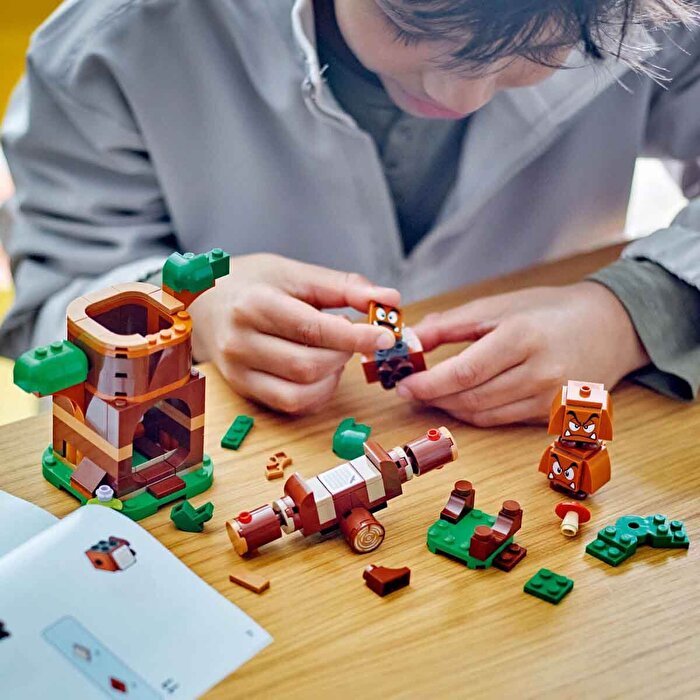 LEGO Super Mario Goomba Oyun Parkı 71433