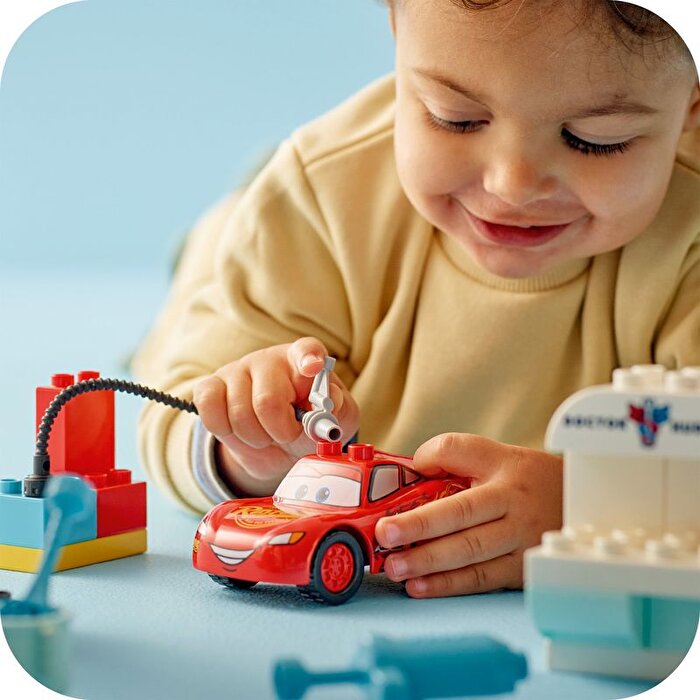 LEGO Duplo Disney ve Pixar Arabalar McQueen’in Doc’un Garajını Ziyareti 10456