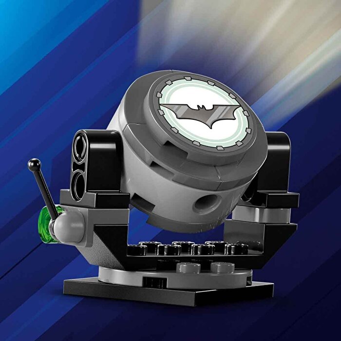 LEGO DC Batman: Batman Tumbler Two-Face ve Joker’e Karşı 76303
