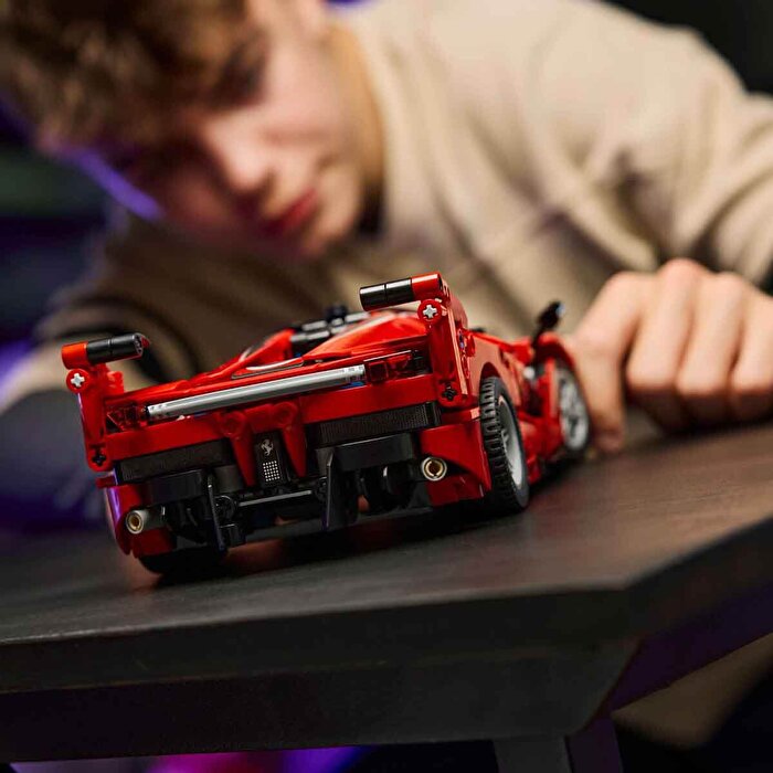 LEGO Technic Ferrari FXX K 42212