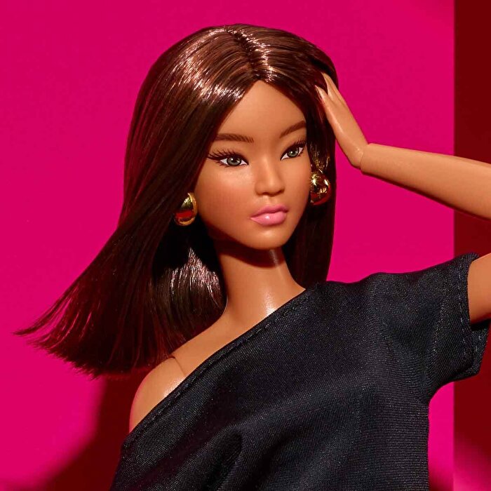 Barbie Basics İkonik Koleksiyon Bebeği Kumral JBH72