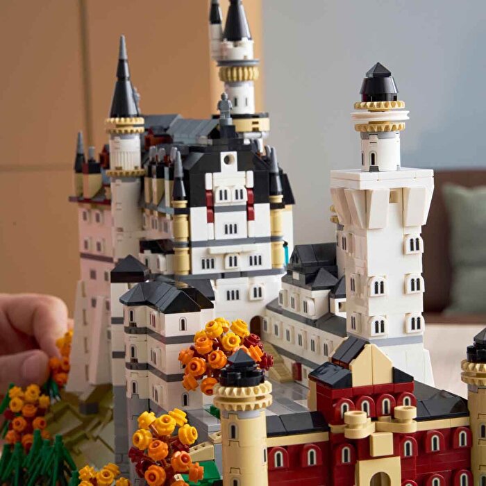 LEGO Architecture Neuschwanstein Şatosu 21063