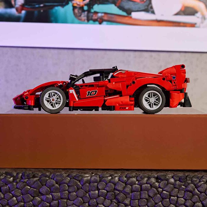 LEGO Technic Ferrari FXX K 42212