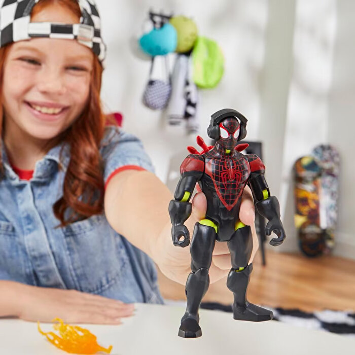 Marvel MixMashers Karıştır ve Eşleştir Aksiyon Figürü Miles Morales F9205