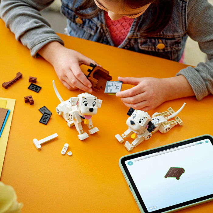 LEGO Disney Lucky ve Penny 101 Dalmaçyalı Köpek Yavruları 43271