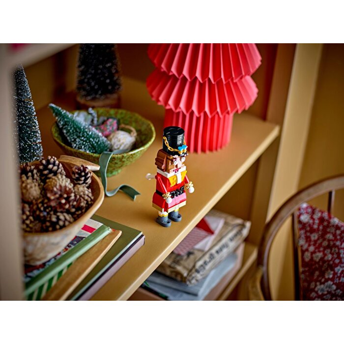 LEGO Iconic Fındıkkıran 40640