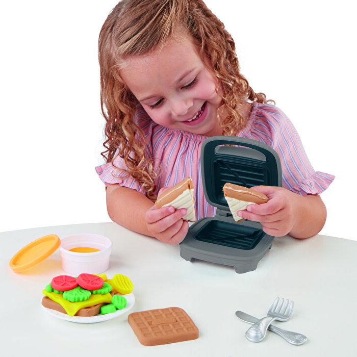 Play Doh Tost Makinesi Oyun Seti E7623