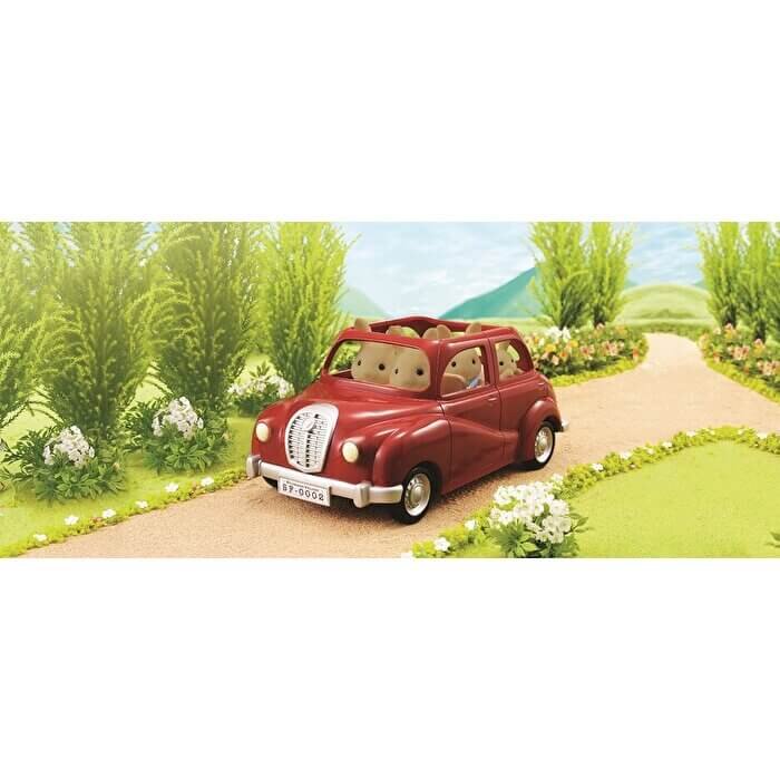 Sylvanian Families Kırmızı Aile Arabası