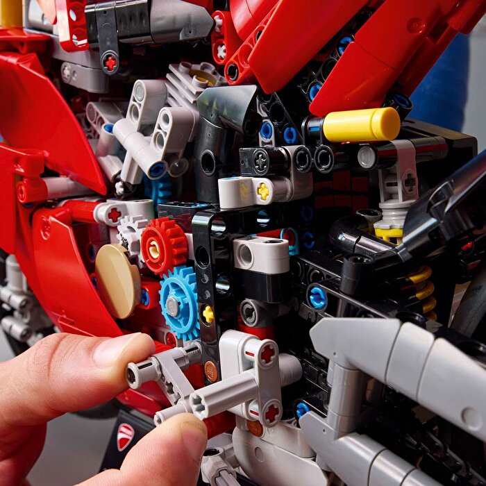 LEGO Technic Ducati Panigale V4 S Motosiklet 42202