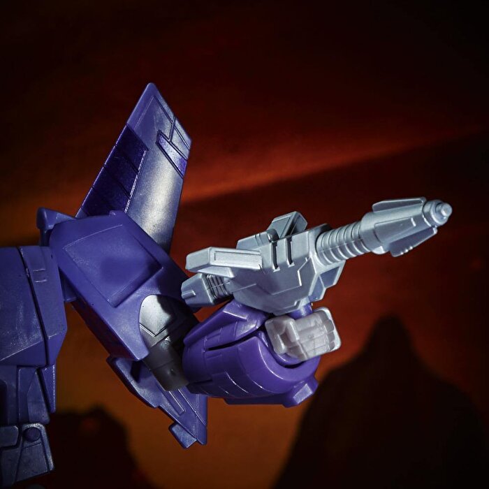 Transformers Generations War for Cybertron: Kingdom Voyager WFC-K9 Cyclonus F0692