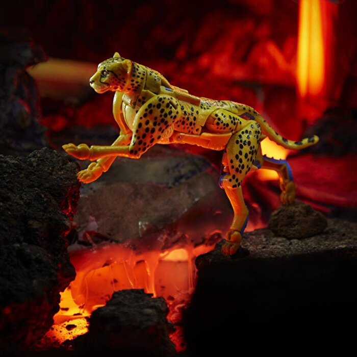 Transformers Generations War for Cybertron: Kingdom Deluxe WFC-K4 Cheetor F0669