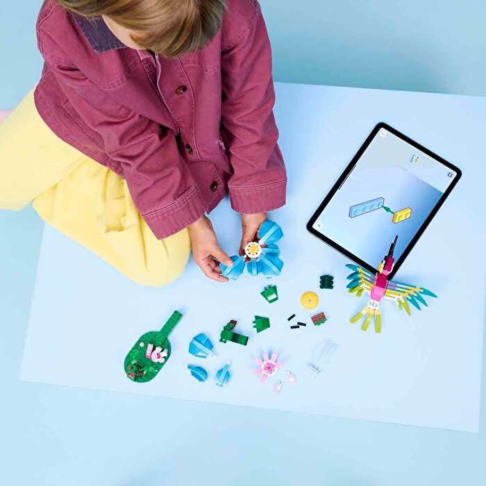 LEGO Creator 3’ü 1 Arada Vahşi Hayvanlar: Renkli Sinek Kuşu 31384