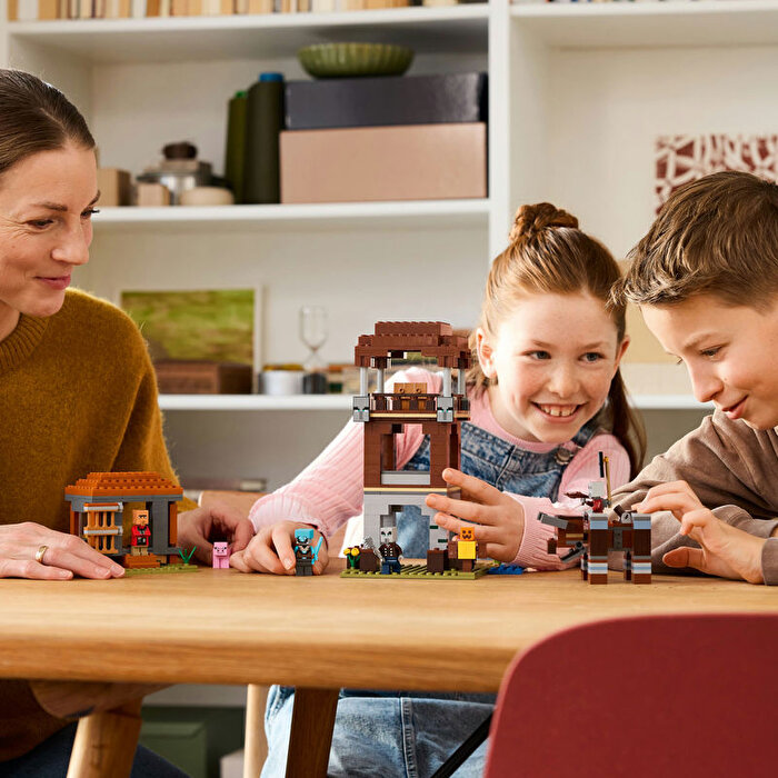 LEGO Minecraft Yağmacı Karakolu ve Çapulcu 21278