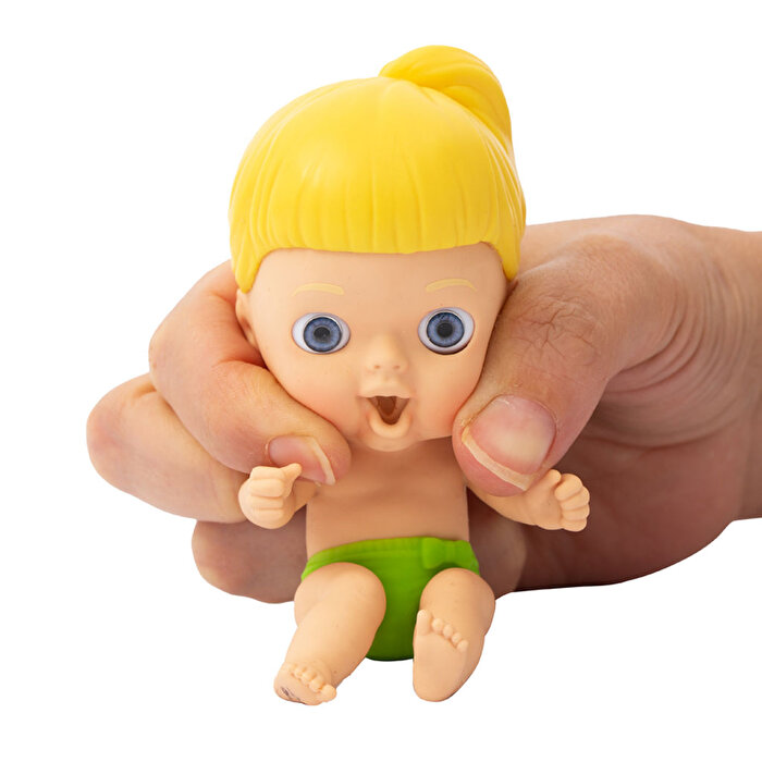 Ciciobello Amiccici Çiş Yapıyor S7 CiccioMolly