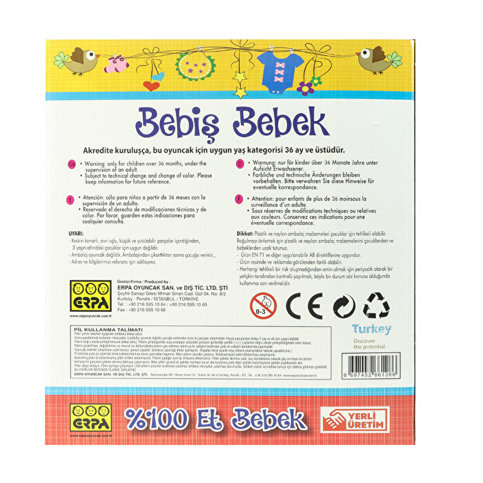 Altını Islatan Bebiş Bebek ve Minik Arkadaşı Beyaz Elbiseli