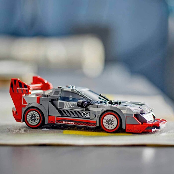 LEGO Speed Champions Audi S1 E-Tron Guattro Yarış Arabası 76921