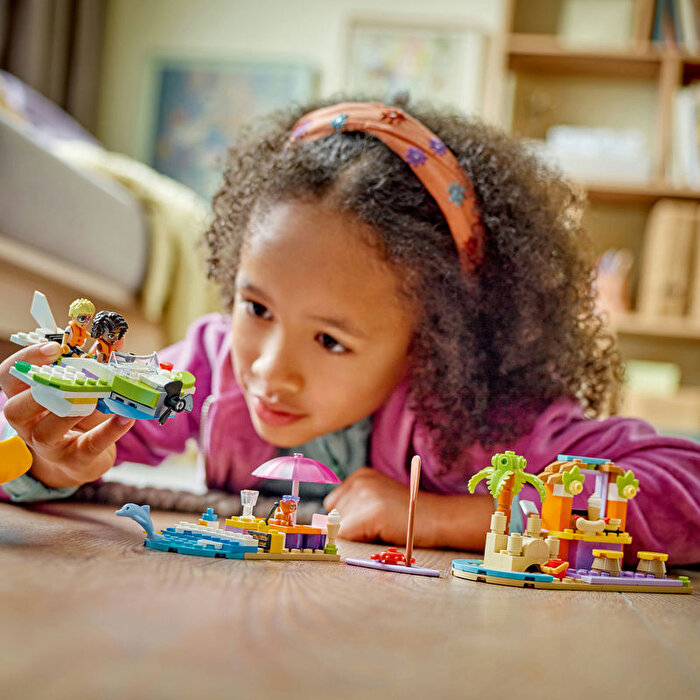 LEGO Friends Yaratıcı Plaj ve Seyahat Bavulu 42672