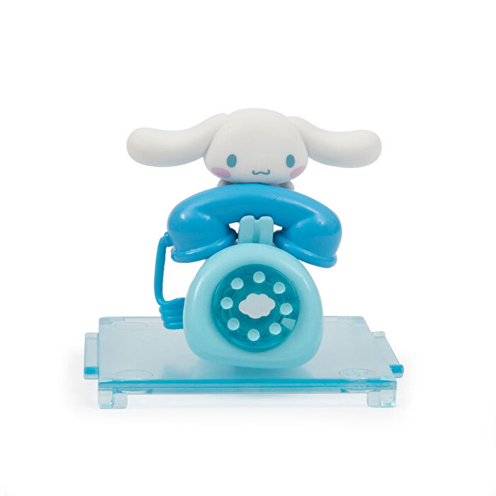 Hello Kitty Telefonda Sürpriz Figür
