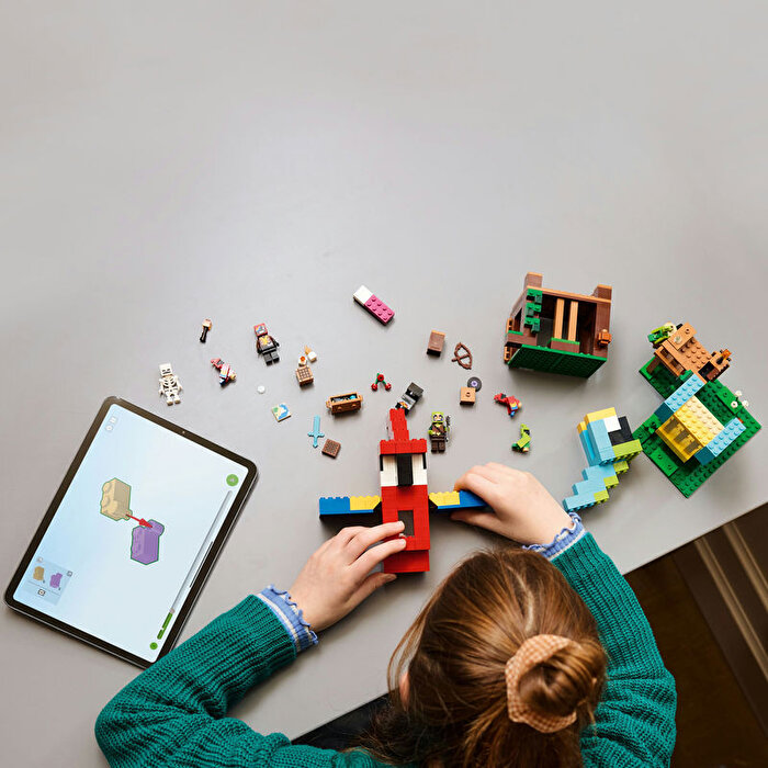 LEGO Minecraft Papağan Evleri 21282