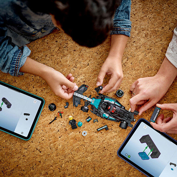 LEGO Speed Champions Mercedes-AMG PETRONAS F1 Team Yarış Arabası 77244