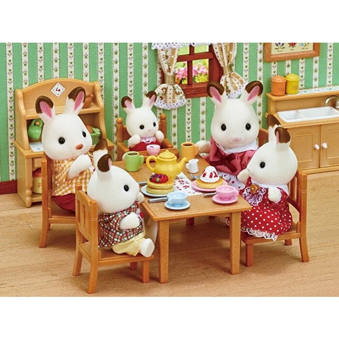 Sylvanian Families Çikolata Kulaklı Tavşan Ailesi
