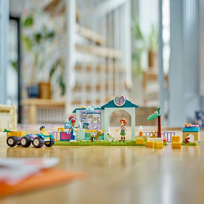 LEGO Friends Çiftlik Hayvanı Veteriner Kliniği 42632