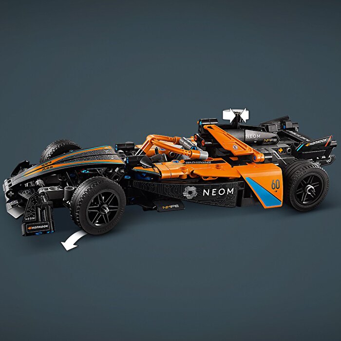 LEGO Technic NEOM McLaren Formula E Yarış Arabası 42169