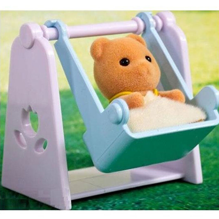 Sylvanian Families Ayı Bebek ve Salıncak