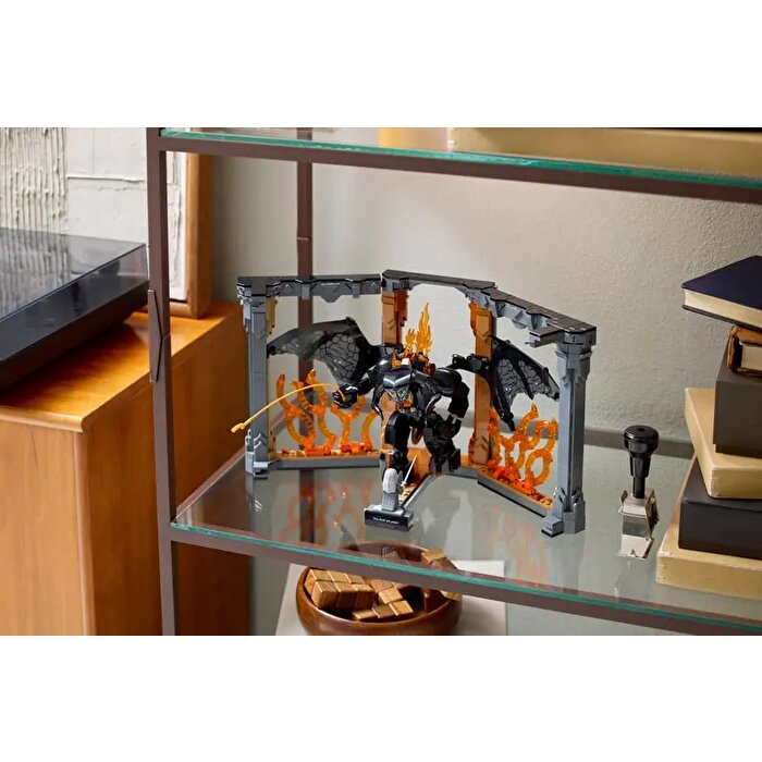 LEGO Icons Yüzüklerin Efendisi: Balrog Kitaplık Dekoru 10367