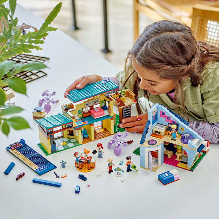 LEGO Friends Olly ve Paisley'nin Aile Evleri 42620