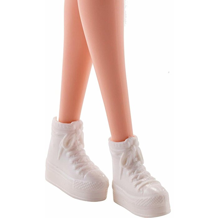 Barbie Şık Barbie FJF18