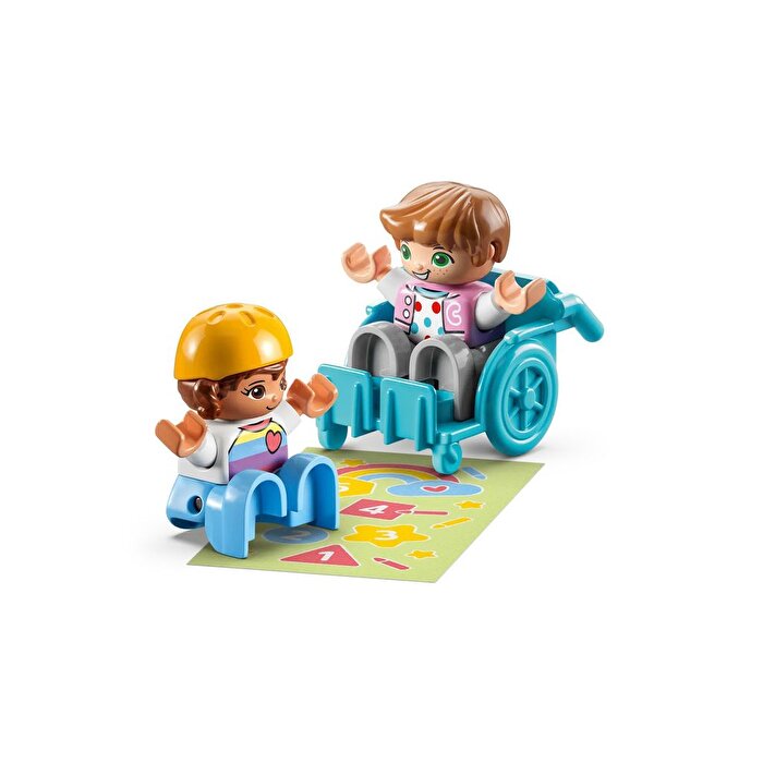 LEGO Duplo Town Kreşte Hayat 10992