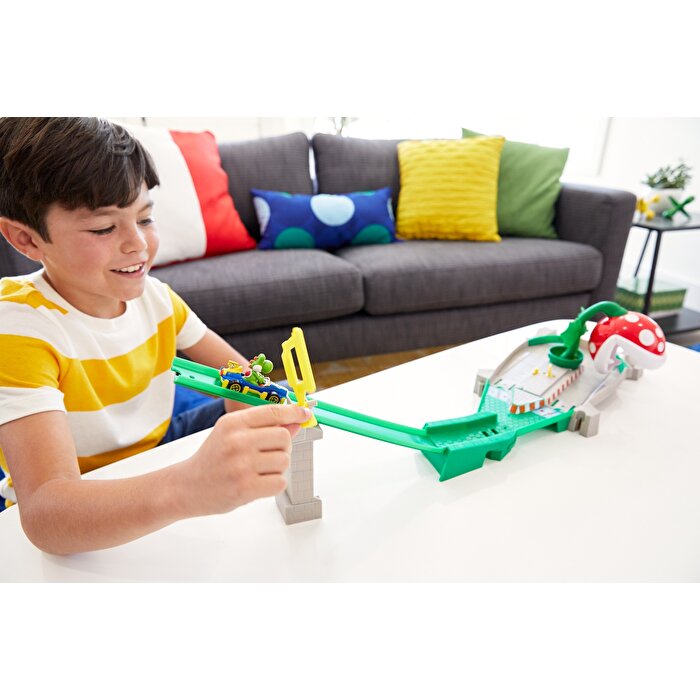 Hot Wheels Mario Kart Çılgın Yaratıklar Oyun Seti Piranha Plant Slide GFY47