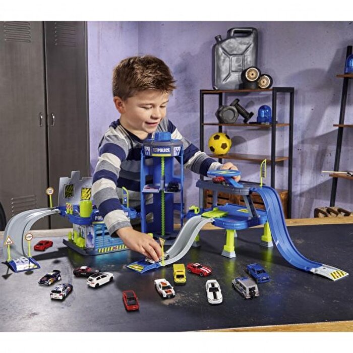 Majorette Büyük Polis İstasyonu Oyun Seti + 5 Metal Araç