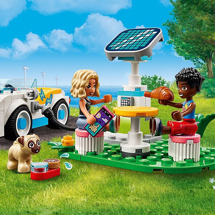 LEGO Friends Elektrikli Araba ve Şarj İstasyonu 42609