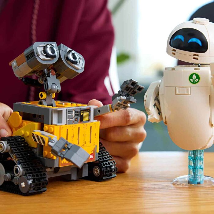 LEGO Disney Pixar WALL-E ve EVE 43279