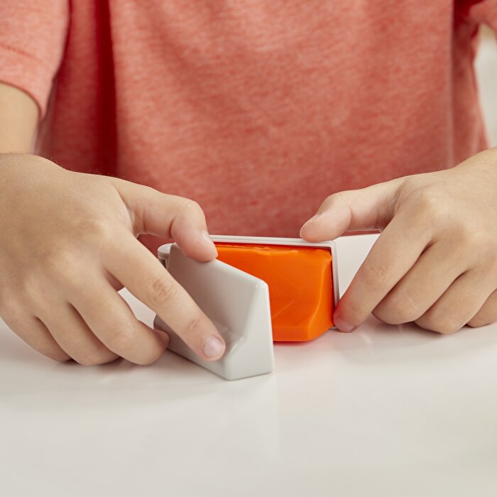 Play-Doh Çalışkan Çimento Kamyonu