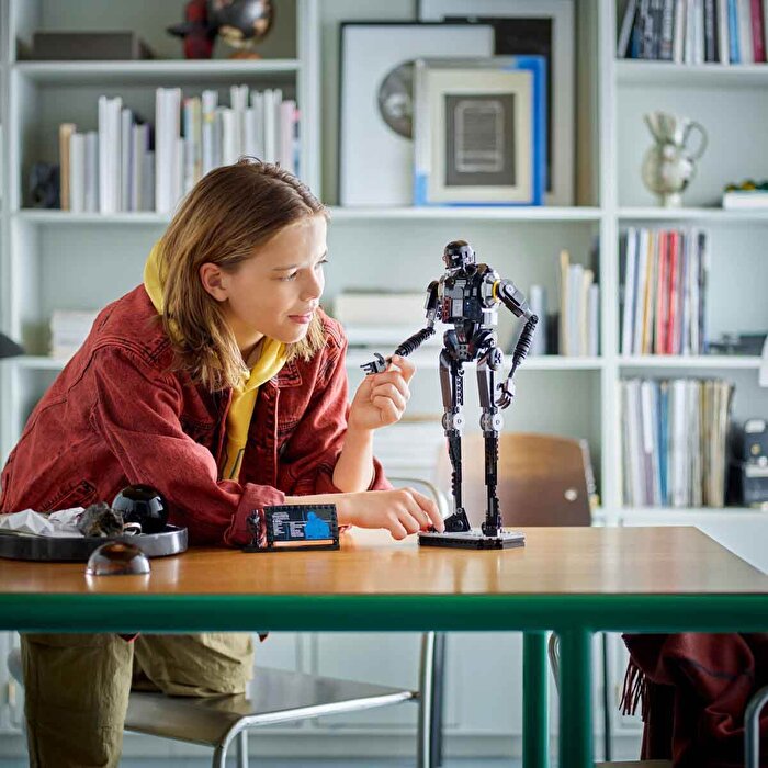 LEGO Star Wars K-2SO Güvenlik Droidi 75434