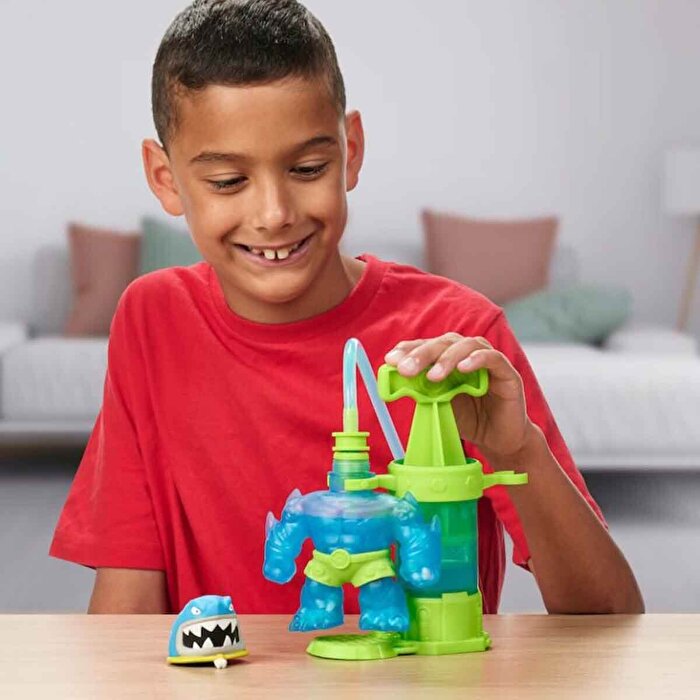 Goojitzu Stretch Hero Creator Make Your Own Thrash 42784