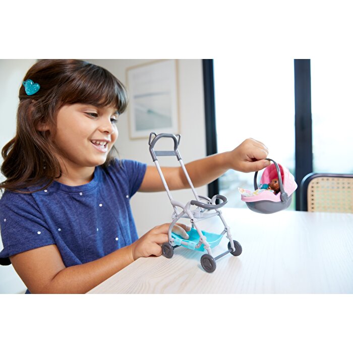 Barbie Bebek Bakıcısı Temalı Oyun Setleri FXG95